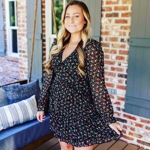 Llove Black Floral Tier Ruffle Dress